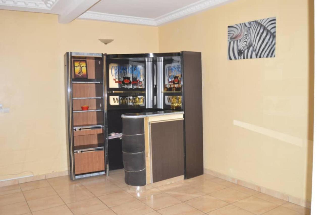 Residence Hoteliere Borel Denver Douala Dış mekan fotoğraf