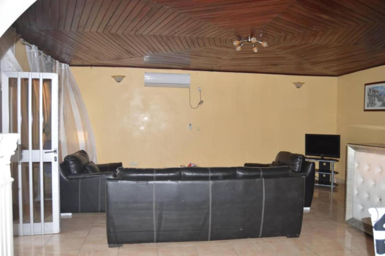Residence Hoteliere Borel Denver Douala Dış mekan fotoğraf