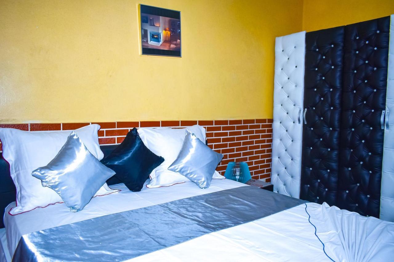 Residence Hoteliere Borel Denver Douala Dış mekan fotoğraf