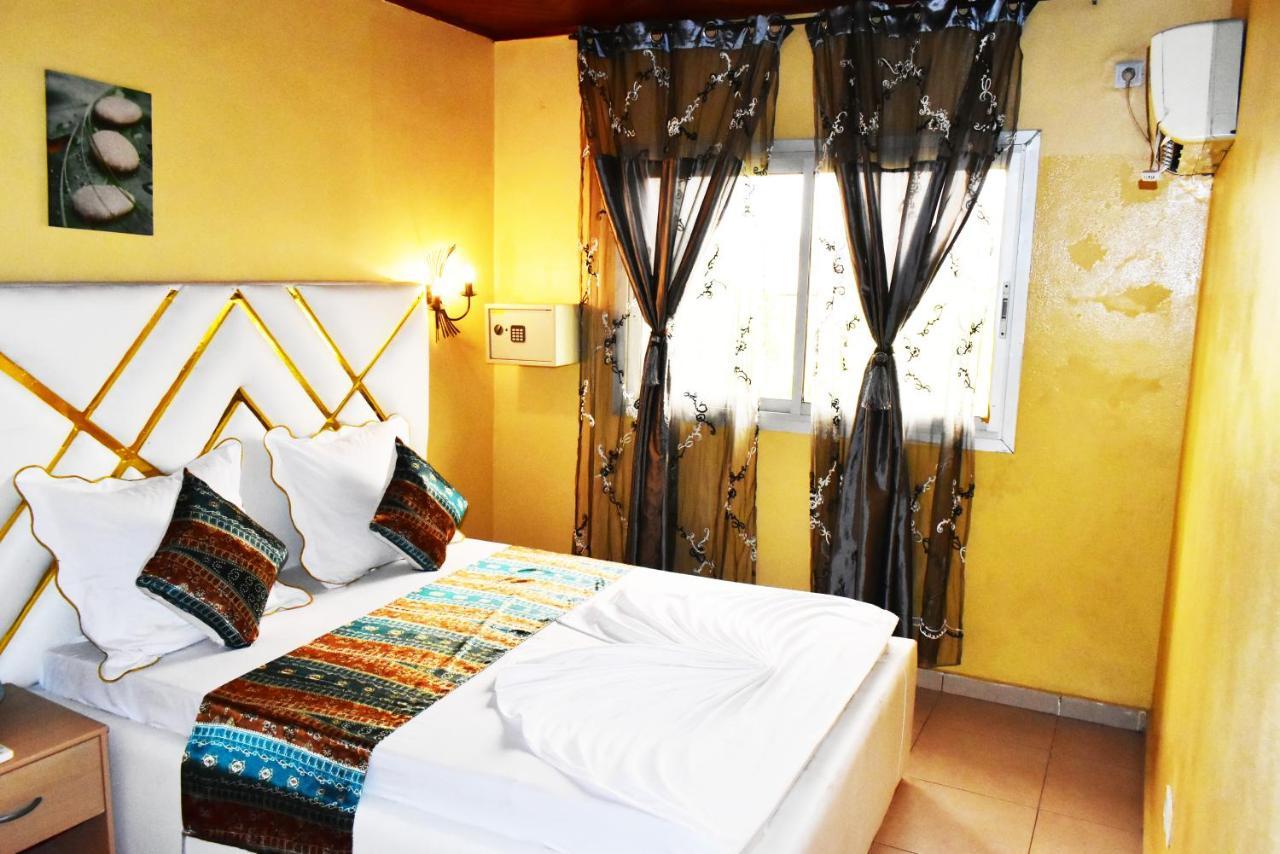 Residence Hoteliere Borel Denver Douala Dış mekan fotoğraf