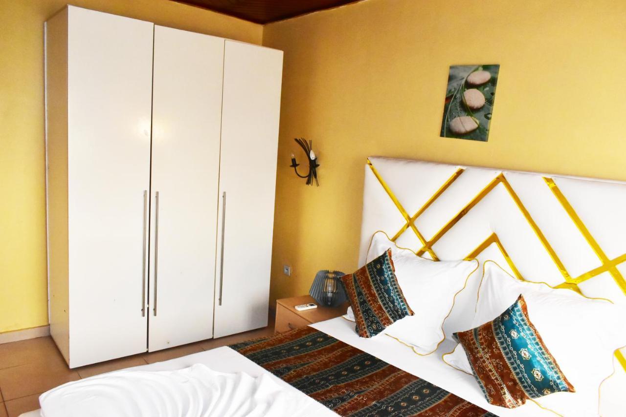 Residence Hoteliere Borel Denver Douala Dış mekan fotoğraf